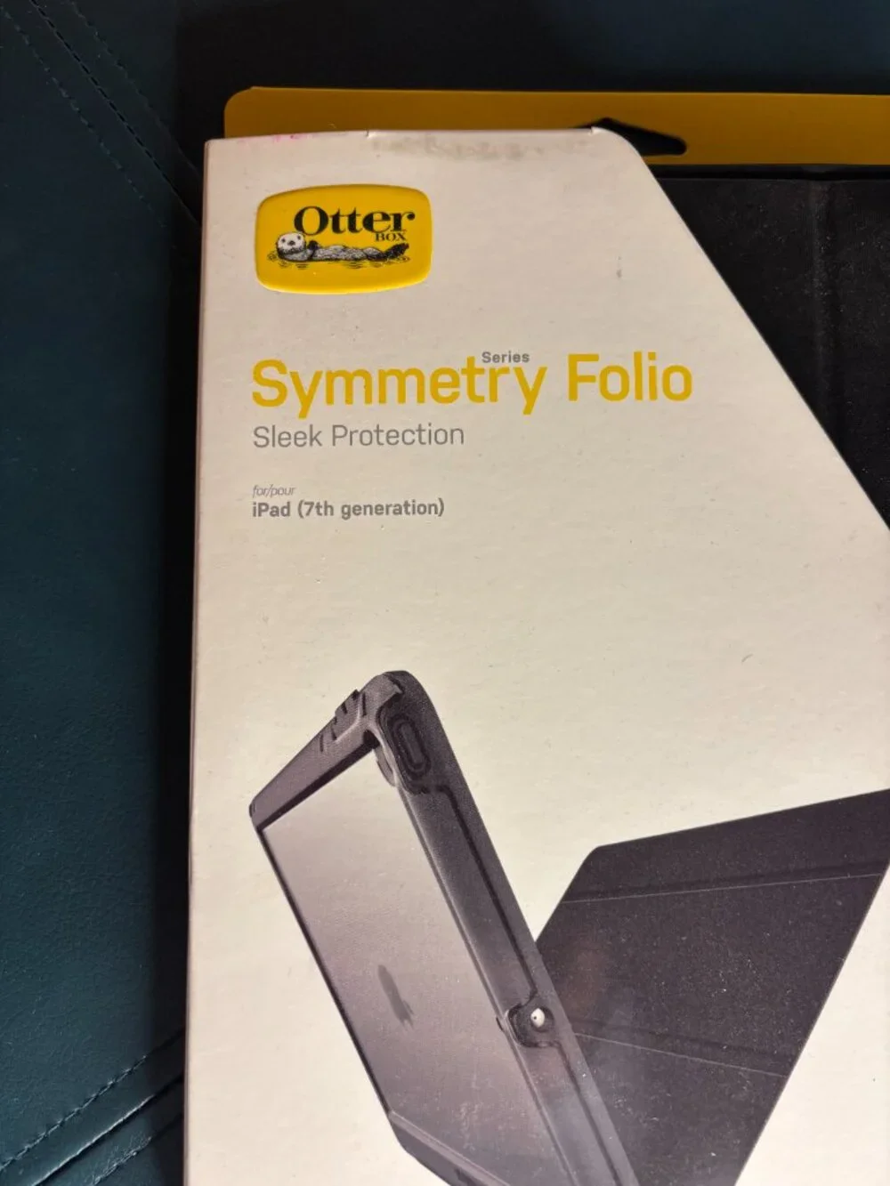 Otterbox Black Symmetry Folio iPad (7th Generation)